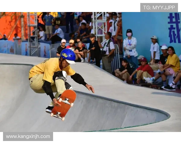 重庆极限运动队在世界滑板锦标赛中以65分领先积分榜,展现强劲实力